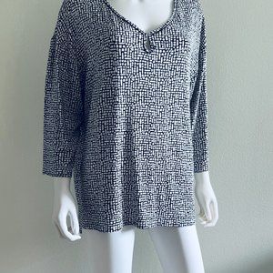 J Jill Wearever Collection  V Neck Keyhole Long Sleeve Black & White Top Tunic,L